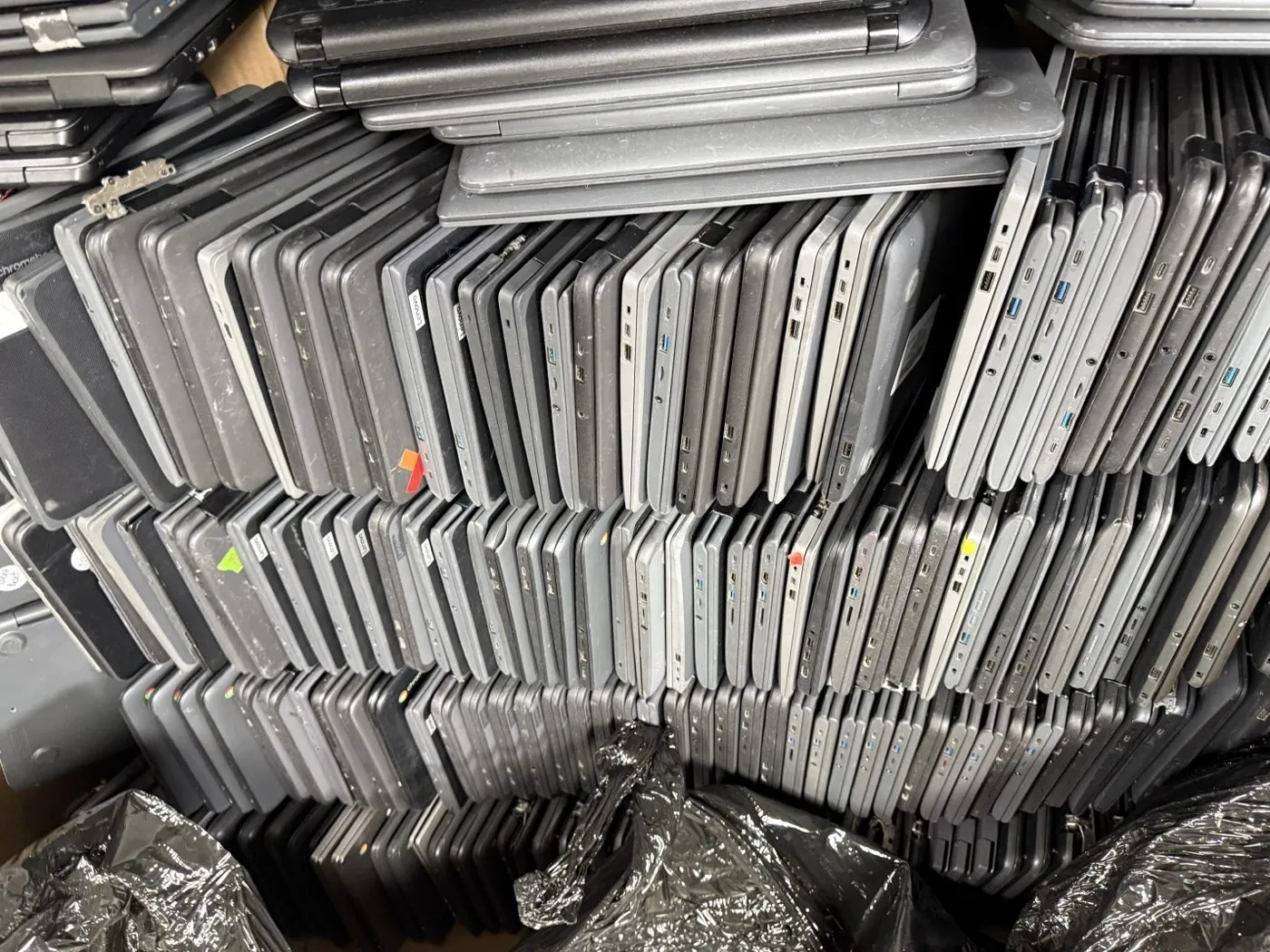 Laptops and IT equipment we buy for cash